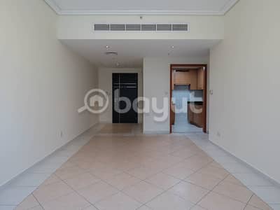 NICE Three bedrooms direct from landlord + chiller free NICE Three bedrooms direct from landlord + chiller free