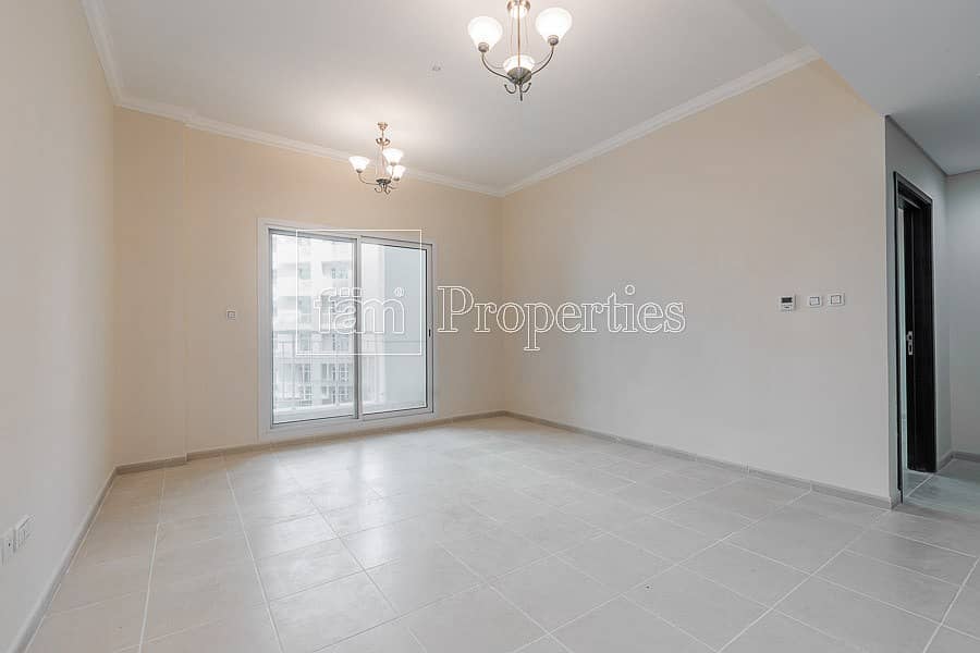 Spacious mid size 1BR | Well Maintained!