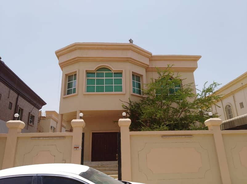 Villa for rent in Ajman, an area of ​​5000 inhabitants with air conditioners