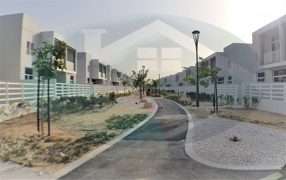 Exclusive Property | 3BR + Maid's | Middle Unit | Exclusive Property | 3BR + Maid's | Middle Unit |