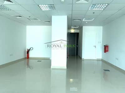 FITTED OFFICE With Lake View In Binary Tower Business Bay FITTED OFFICE With Lake View In Binary Tower Business Bay