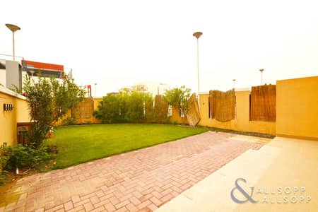 1 Bed | Corner Unit | Close To Amenities 1 Bed | Corner Unit | Close To Amenities