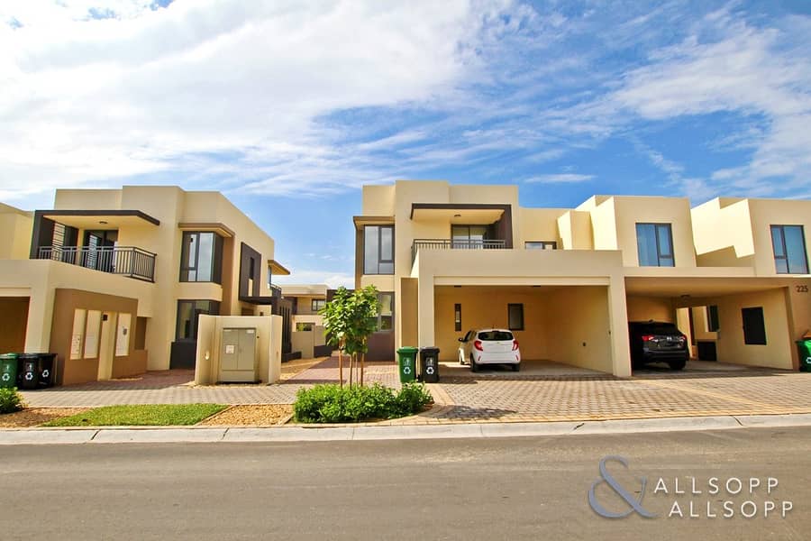 5 Bed | Opposite Park Area | Close to Pool