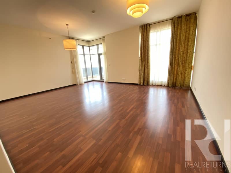Beautiful 3BR |Well Maintained | Great Aminities Beautiful 3BR |Well Maintained | Great Aminities