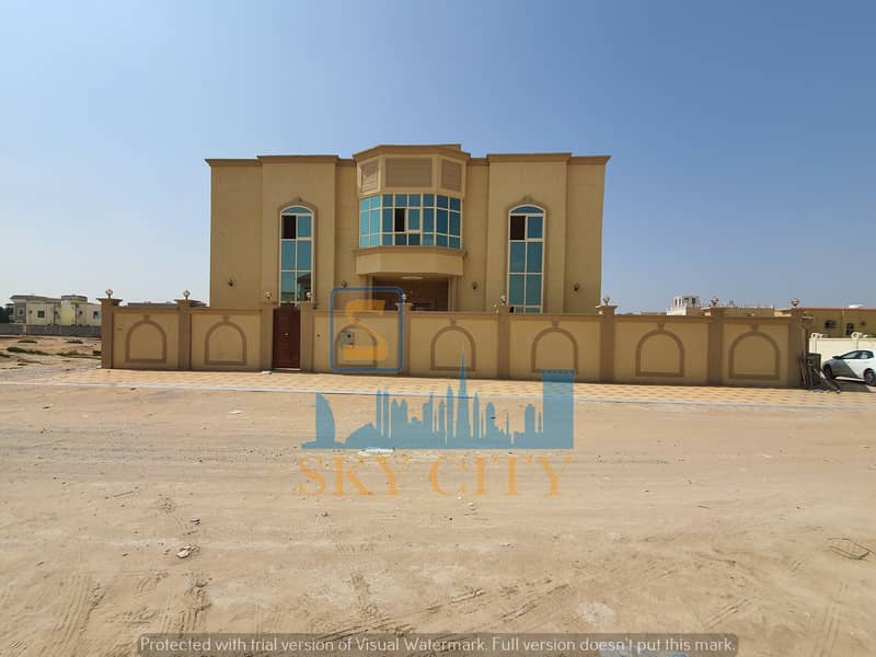 Corner villa for two streets 6 bedrooms privileged location behind nesto mall directly opposite a mosque