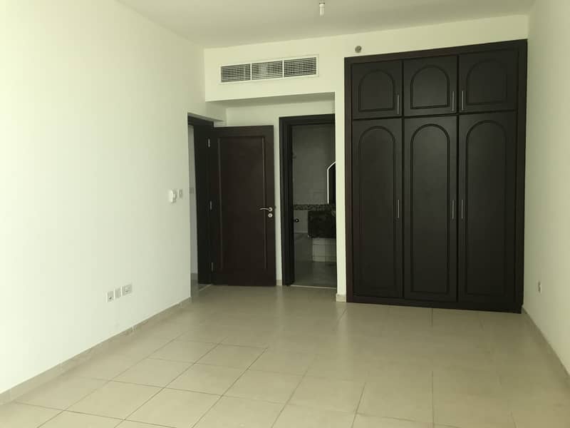 Fabulous 3 Bedroom Apartment with Maid’s Room in Al Yaqut Tower
