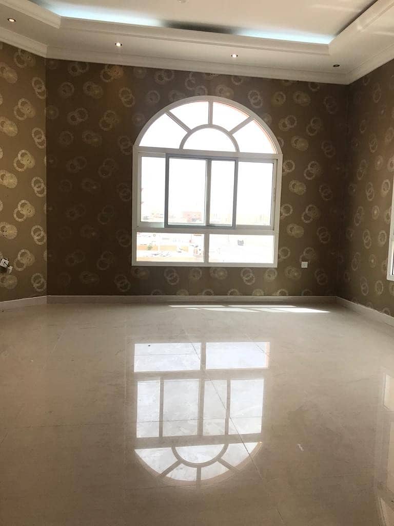 LUXURIOUS ROYAL FINISHING 4BHK AMAZING LIVING ROOM BIG KITCHEN PROPER BATH IN KHALIFA CITY A