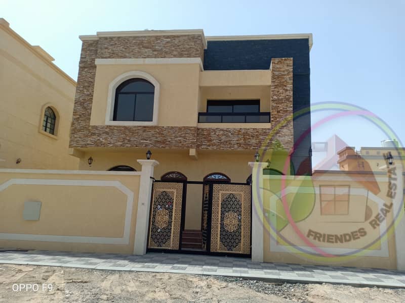 Villa for sale with modern design, very luxurious finishing, very good interior design, direct owner with bank financing next to all services
