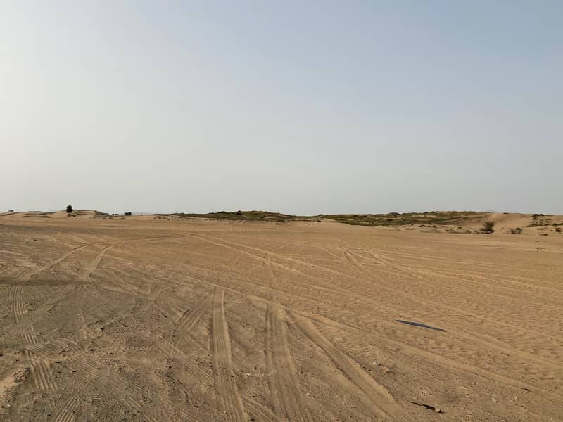 very large land area in Hoshi for sale.