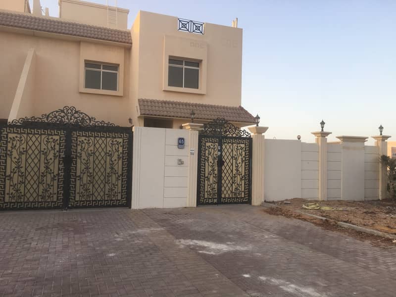 Вилла в Халифа Сити, 5 спален, 150000 AED - 4567282