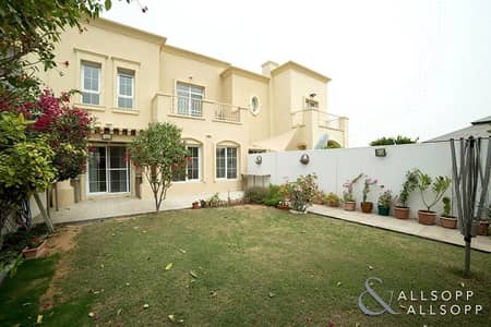 فیلا 3 غرف نوم للبيع في الينابيع، دبي - Opposite Park and Lake | Owner Occupied فیلا 3 غرف نوم للبيع في الينابيع، دبي - Opposite Park and Lake | Owner Occupied