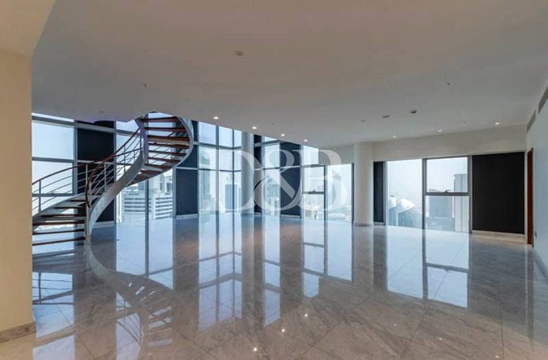 Triplex Penthouse | 360 View | Private Lift