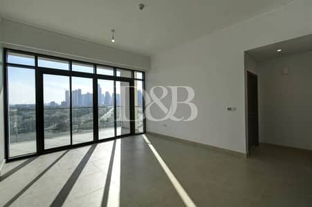 1 Bedroom Flat for Sale in The Hills, Dubai - The Hills C2|Emirates Hills Lake View|Vacant 1 Bedroom Flat for Sale in The Hills, Dubai - The Hills C2|Emirates Hills Lake View|Vacant