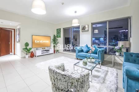 Huge Layout | New Furniture | Two Bathrooms Huge Layout | New Furniture | Two Bathrooms