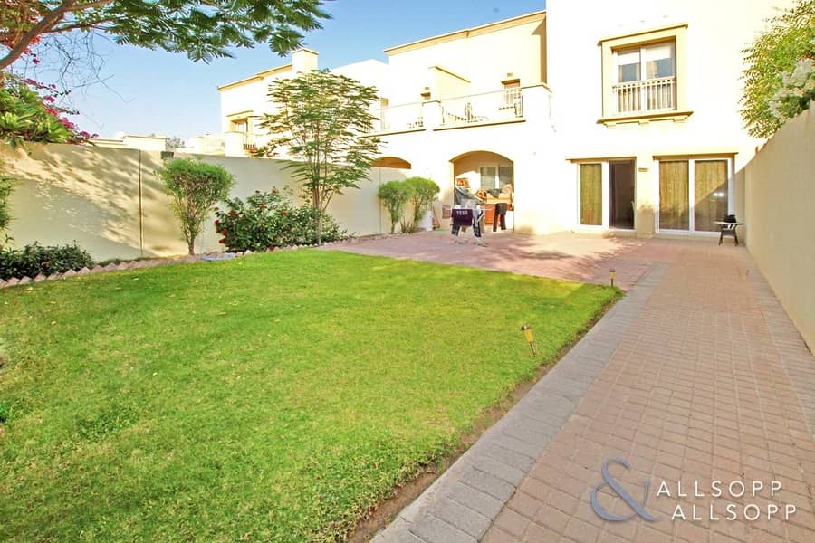 EXCLUSIVE | 3M 3Bed | Facing Pool and Park