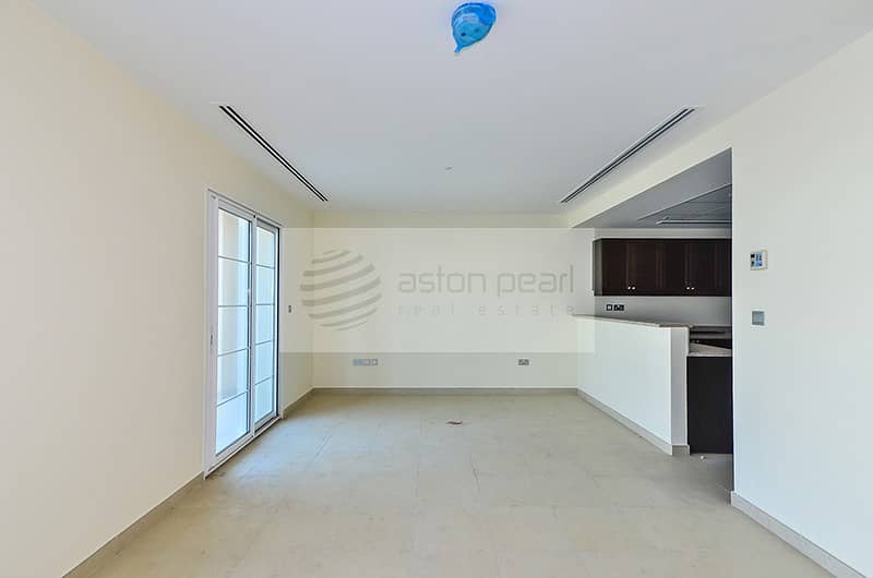Huge Corner 2BR+M Nakheel Townhouse Huge Corner 2BR+M Nakheel Townhouse