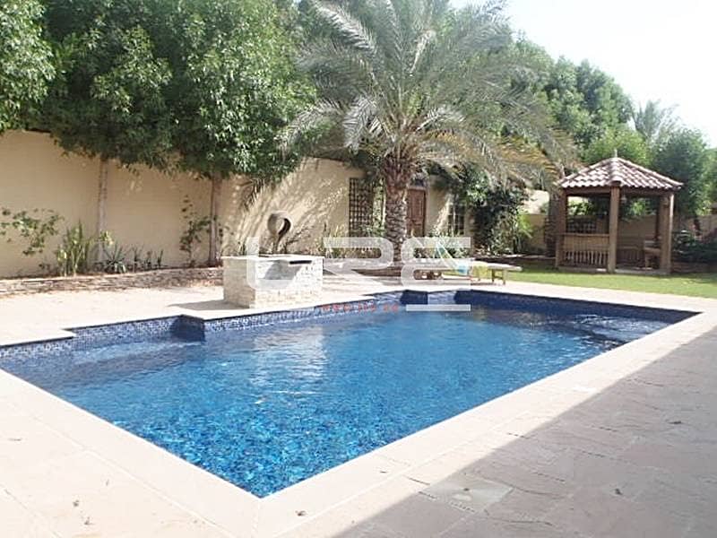 Beautifully upgraded villa with pvt. Pool