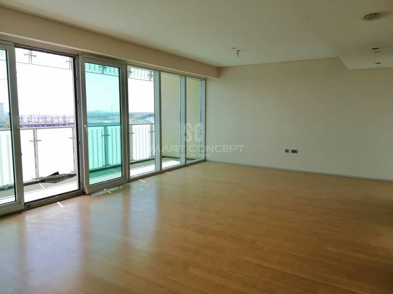 Modern Living| Reduced Offer| Well Maintained Modern Living| Reduced Offer| Well Maintained