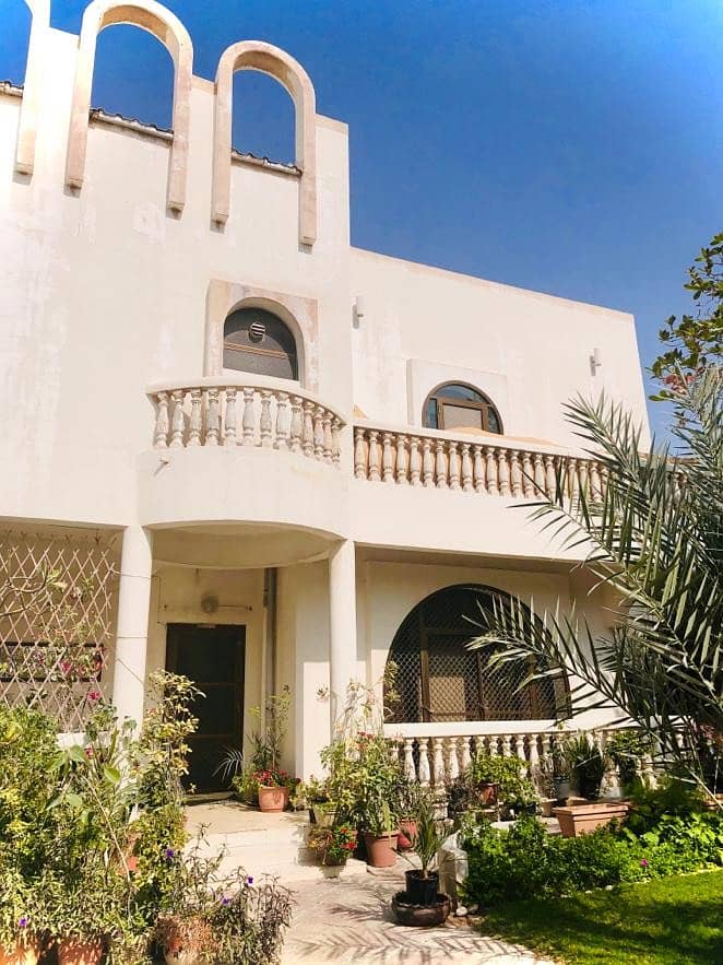 3 BEDROOM VILLA FOR SALE WITH GARDEN, HALL, LIVING AND DINING ROOM IN SHARQAN SHARJAH