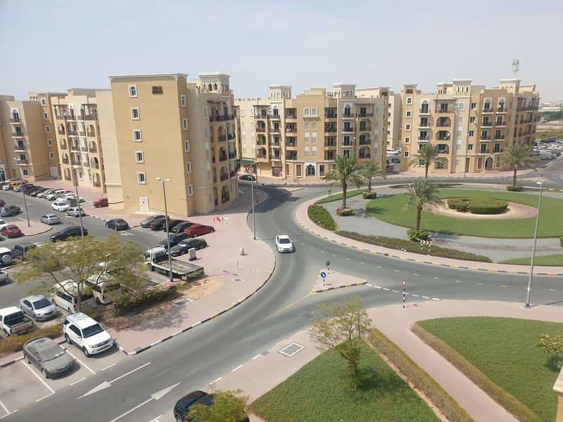 Large Studio For Rent In Emirates Cluster International City Dubai (525 SQFT Net Size)