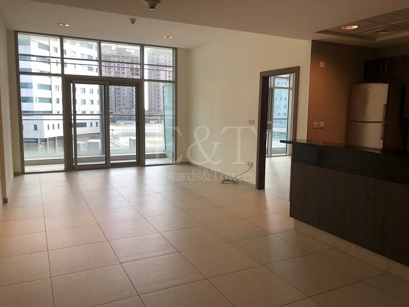 Spacious 1 BR In Gurdian Towers I Kitchen Appliances