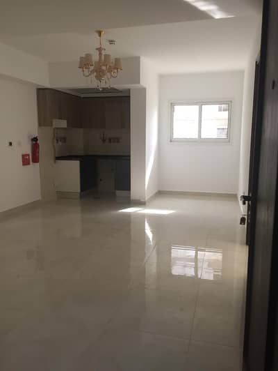 شقة في ورسان 4 الورسان 1 غرف 31000 درهم - 4437443 شقة في ورسان 4 الورسان 1 غرف 31000 درهم - 4437443