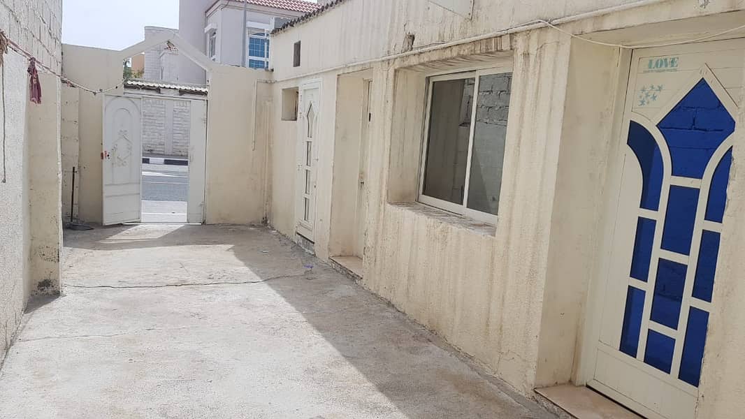 *** SUPERB OFFER – Lovely 1BHK Single storey villa with open area in Al Jazzat, Sharjah ***