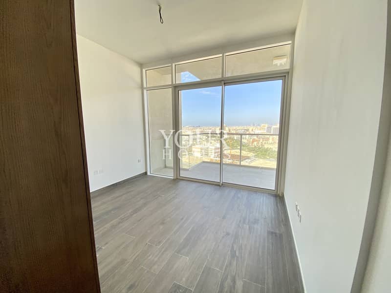 12 SS- Brand New Specious 2 Br In Hameni Park And City View