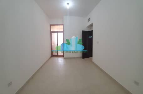Below Market Price 50k 2 Bhk with balcony. Below Market Price 50k 2 Bhk with balcony.
