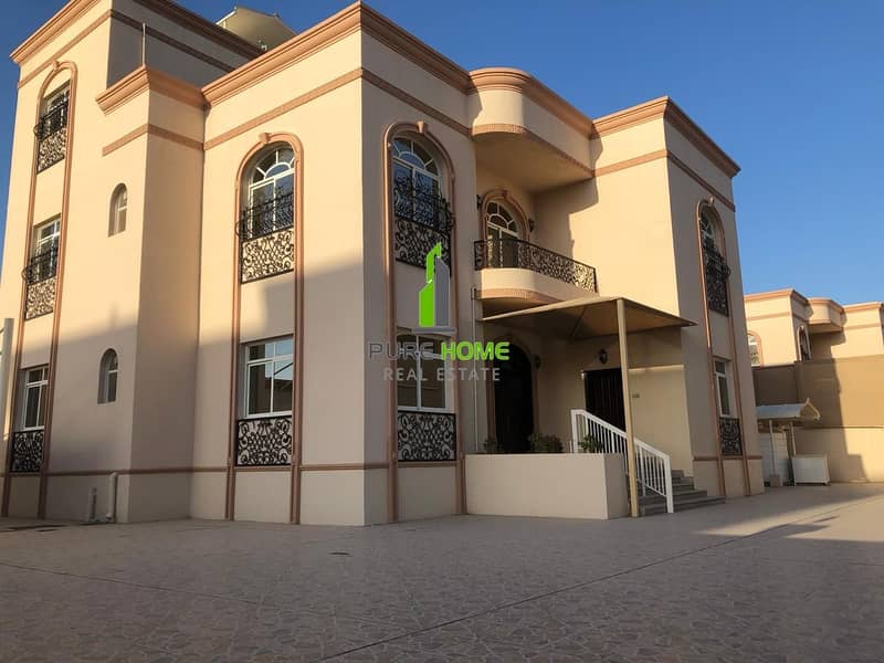 Luxury and Spacious 6 Master Bedrooms Villa with Big Garden Luxury and Spacious 6 Master Bedrooms Villa with Big Garden