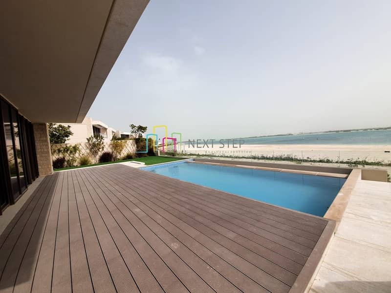 Beachfront 5 BR Villa with Luxury Finishing In Saadiyat