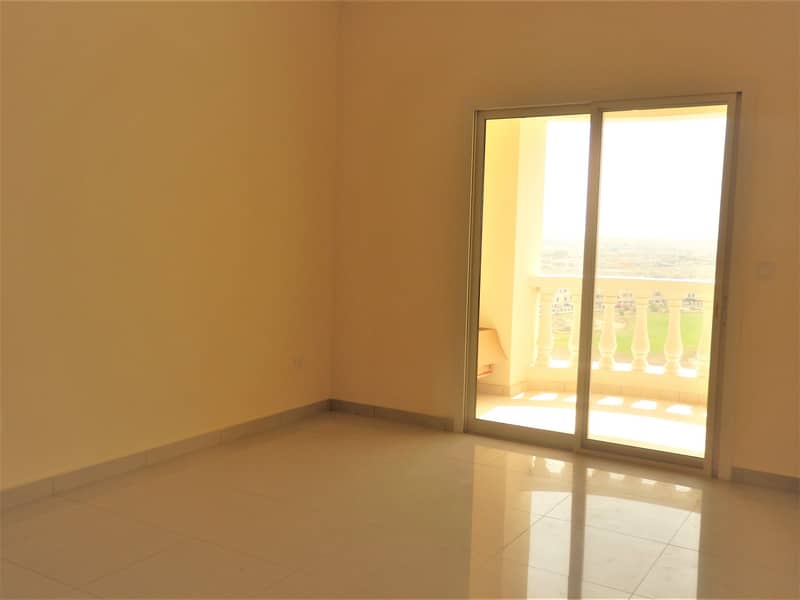 Super views of Lagoon and Golf High Floor Super views of Lagoon and Golf High Floor