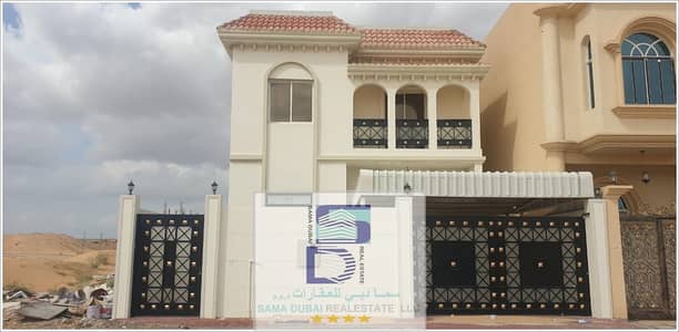 فيلا حديثة للبيع بمواصفات جذابة وتشطيب رائع بسعر ممتاز جدا فيلا حديثة للبيع بمواصفات جذابة وتشطيب رائع بسعر ممتاز جدا