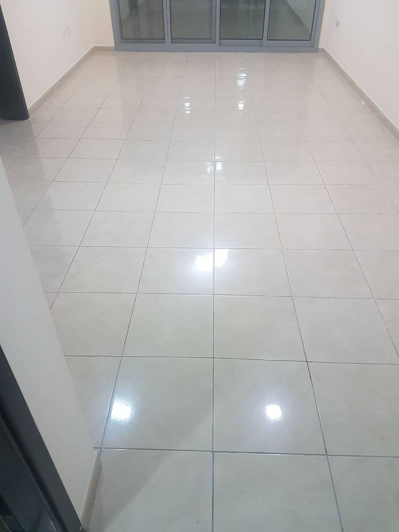 NEAR TO STADIUM METRO STATION 1BHK JUST IN 35K