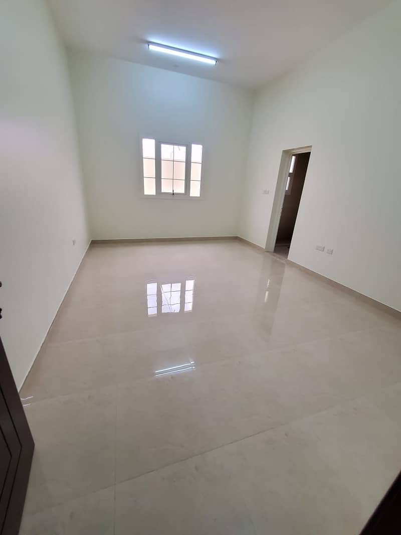 شقة في مدينة محمد بن زايد 3 غرف 65000 درهم - 4585203