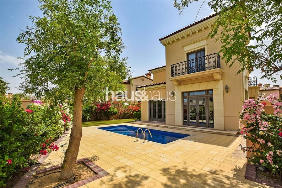 Independent Sawgrass | Large Rectangle Pool