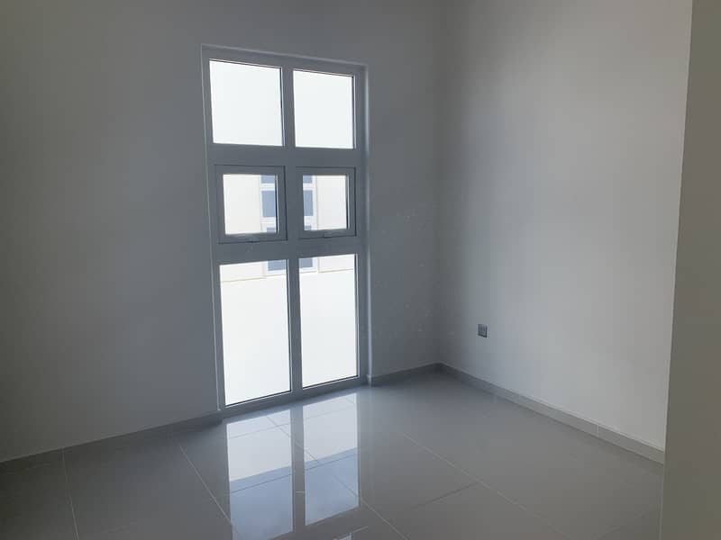 Spacious 3BR New Townhouse in Akoya Oxygen