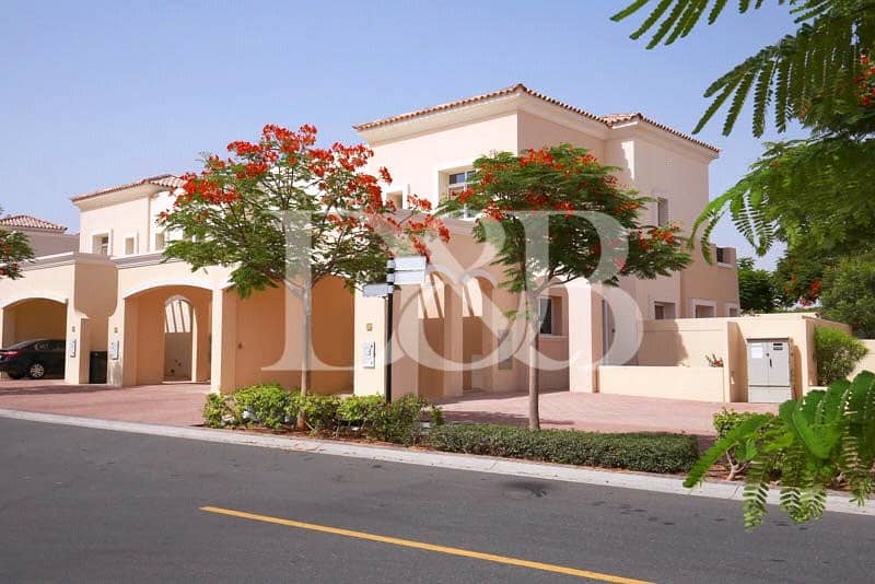 Amazing  Villa | Large Plot Deal on Cheques