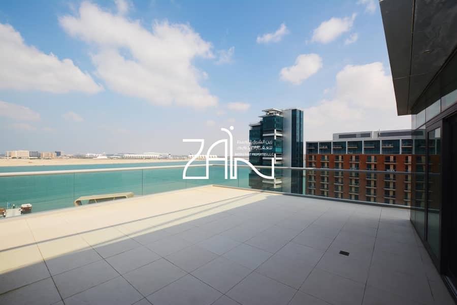 Sea View Exclusive 4 BR Apt with Huge Terrace