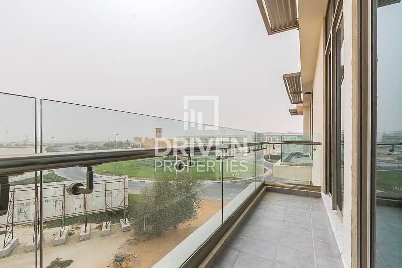Beautiful layout | Bright 1 BR | Balcony Beautiful layout | Bright 1 BR | Balcony