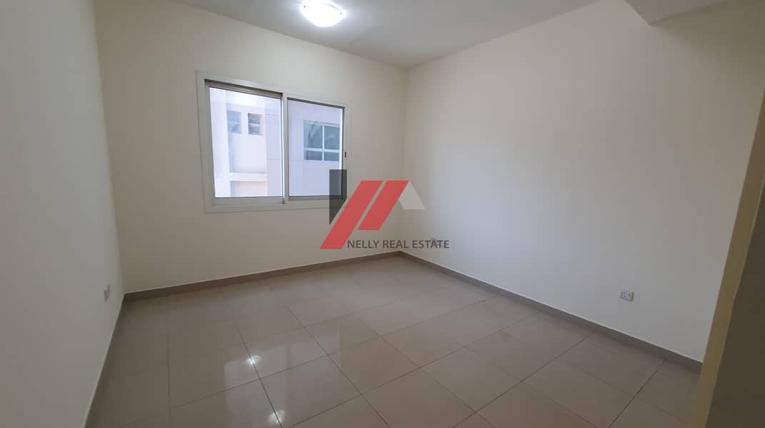 Spacious and amazing Apartment one bedroom    close kitchen with swimming pool gym cover parking