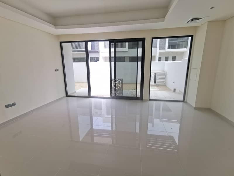 Spacious Living | Bright And Serene | 3 Bed Villa Spacious Living | Bright And Serene | 3 Bed Villa