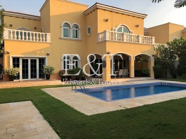 5 Bed + Maids | Large living area and Pool | JP