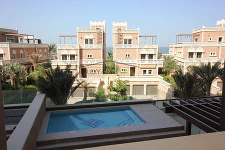 Live like a King Style at the Palm Jumeirah Live like a King Style at the Palm Jumeirah