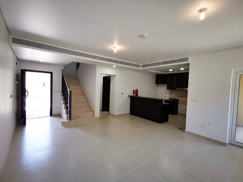 3BR Middle Unit | Rent in Casa Dora | Next to Pool & Park with Landscape Garden 3BR Middle Unit | Rent in Casa Dora | Next to Pool & Park with Landscape Garden