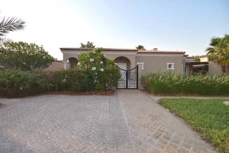 Large Plot |Close to Park |Pristine villa Large Plot |Close to Park |Pristine villa