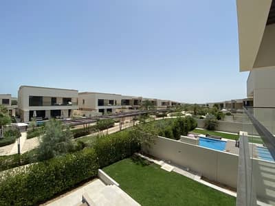5 Bedroom Villa + Swimming Pool and Beach Access! 5 Bedroom Villa + Swimming Pool and Beach Access!