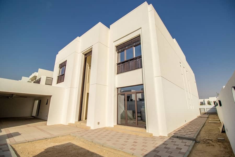 Huge Plot - 4 bedroom- Modern Arabic Style Huge Plot - 4 bedroom- Modern Arabic Style