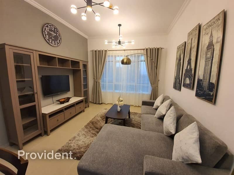 Exclusive|Vacant|Luxury Furnished|Next to Metro Exclusive|Vacant|Luxury Furnished|Next to Metro