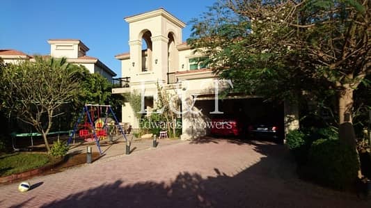 4 Bedroom Villa for Rent in Jumeirah Islands, Dubai - Highly Upgraded Venetian Villa| Quiet Location|JI 4 Bedroom Villa for Rent in Jumeirah Islands, Dubai - Highly Upgraded Venetian Villa| Quiet Location|JI